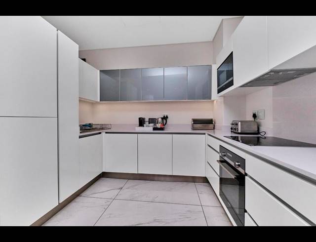 1 BEDROOM APARTMENT FOR SALE IN SANDTON CENTRAL